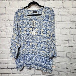 NWT Lark Lane 2X Blouse Floral‎ Abstract With Tassel Accent 3/4 Sleeve